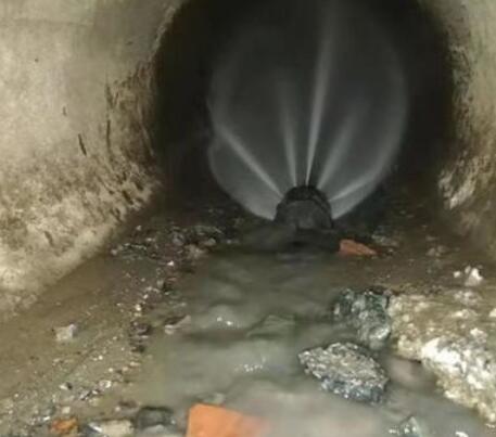 三更罗镇市政管道清淤
